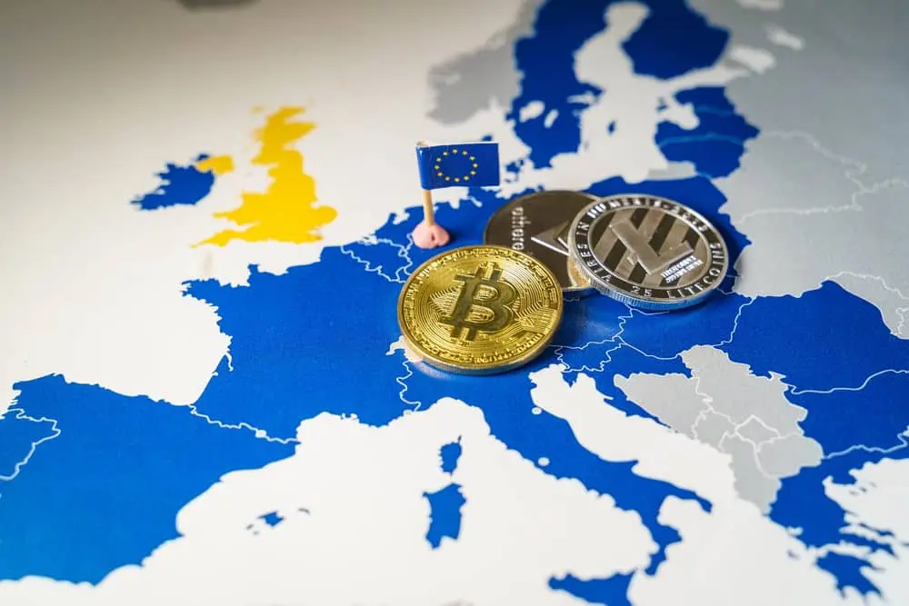 Karta Europe s kriptovalutama: Bitcoin, Ethereum, Litecoin i zastava Europske unije.