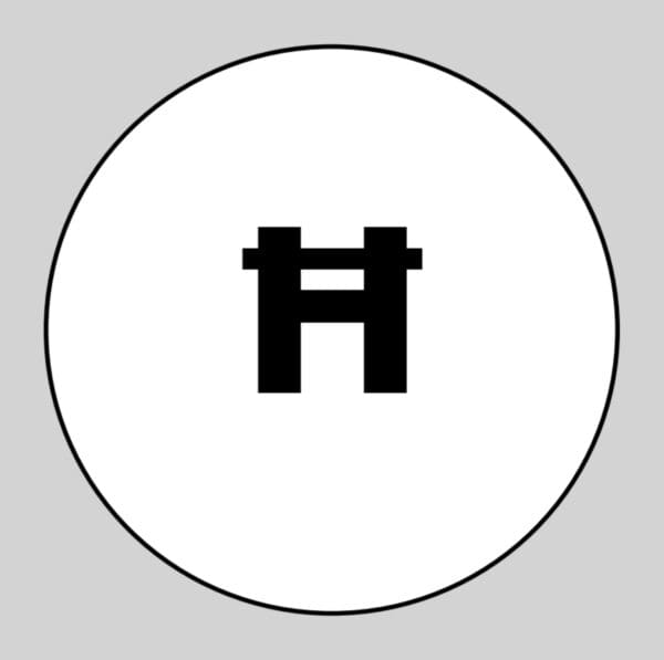 Modern minimalist crni i bijeli kružni simbol, geometrijski, na sivoj pozadini.