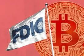 FDIC i Bitcoin logotipi predstavljaju tradicionalni bankovni sustav i inovativnu digitalnu valutu. FDIC