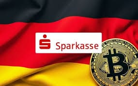 Njemačka zastava, logotip Sparkasse banke i zlatni Bitcoin simboliziraju digitalne financije u Njemačkoj.